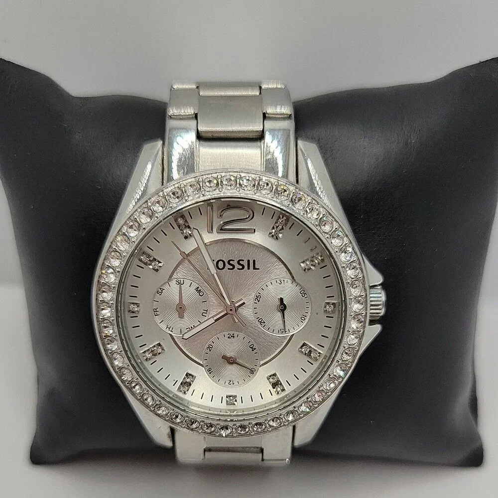 FOSSIL Riley ES3202 Women Stainless Steel Analog Silver Dial Quartz Watch AM785